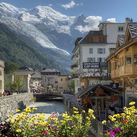 Quaint Chalet In With Valley Nearby Domek alpejski